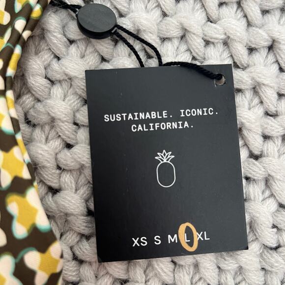 Skatie• ‘Sami’ Bikini Top in ECHO - Picture 6 of 9